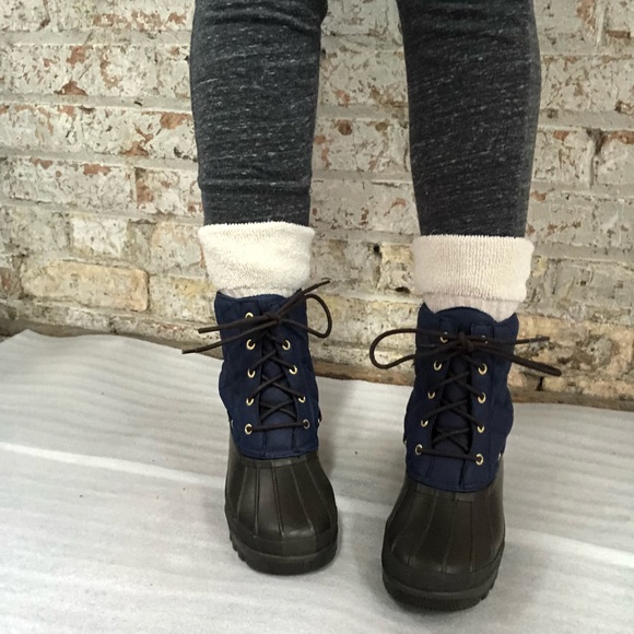 NIB Women’s Sperry Gosling Duck Boot Navy - Picture 5 of 8